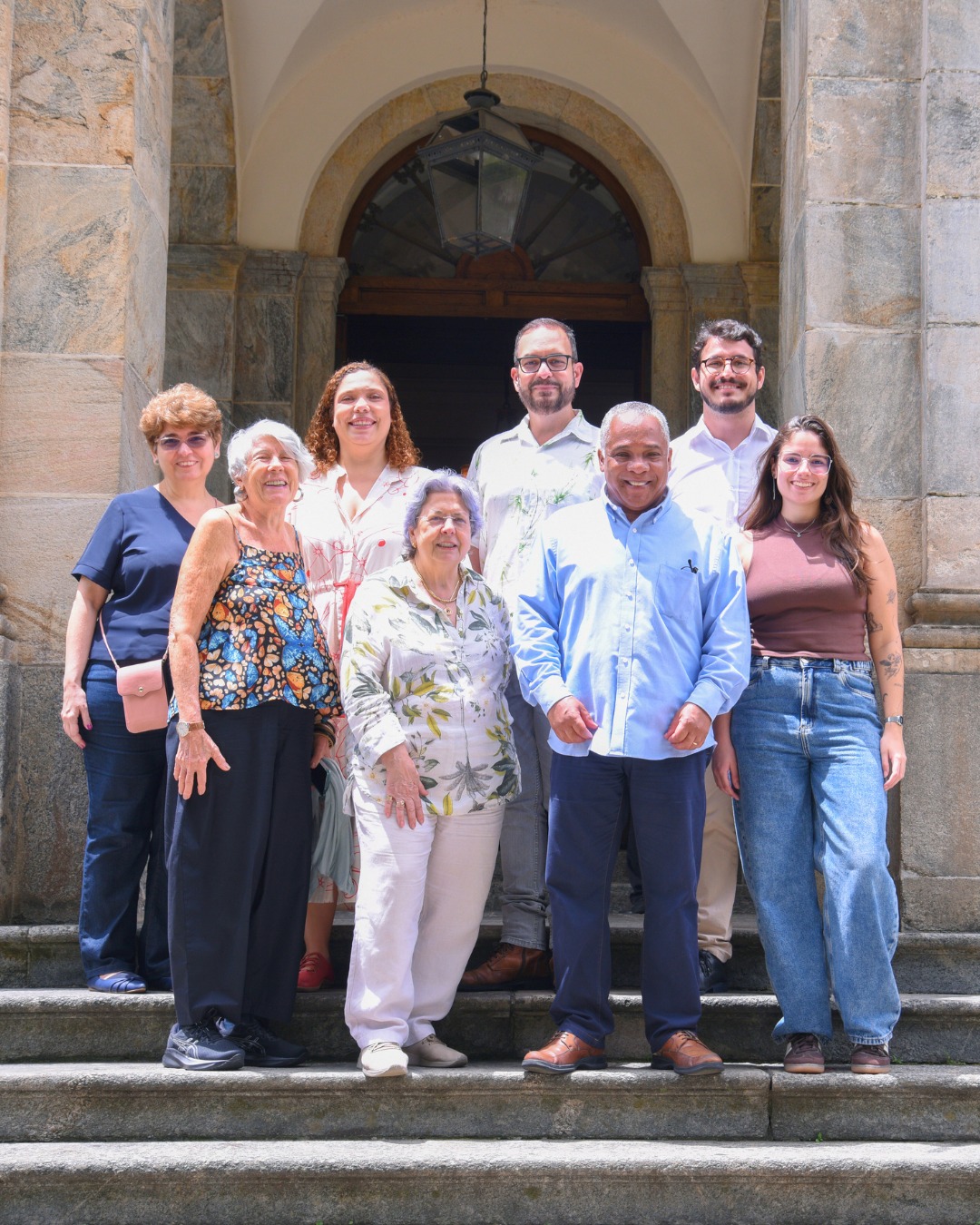 Comitiva do Real Gabinete realiza visita técnica ao Museu Imperial de Petrópolis